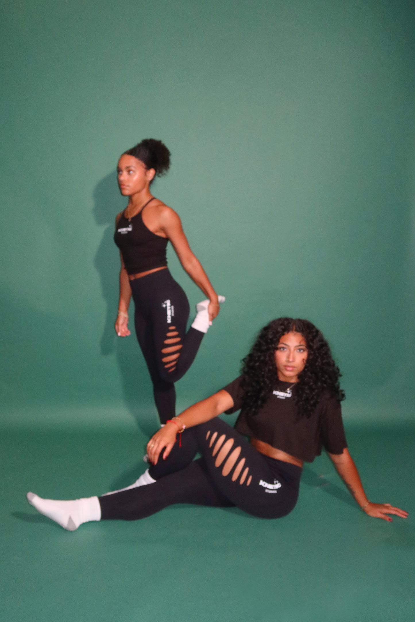 SIDE SLIT BODY CONTOURING FULL LENGTH LEGGINGS
