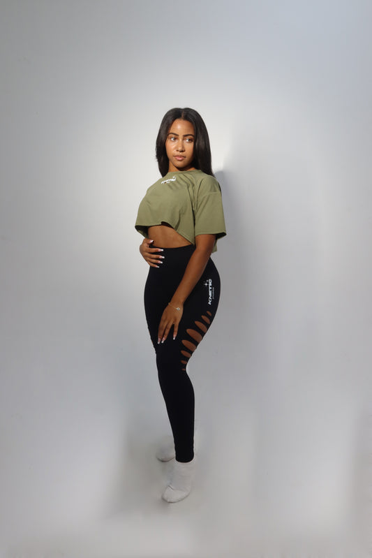 LIGHTWEIGHT SHORT SLEEVE CROP TOP